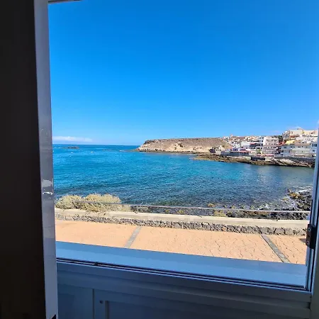 別荘 Casa Amarilla アデヘ
